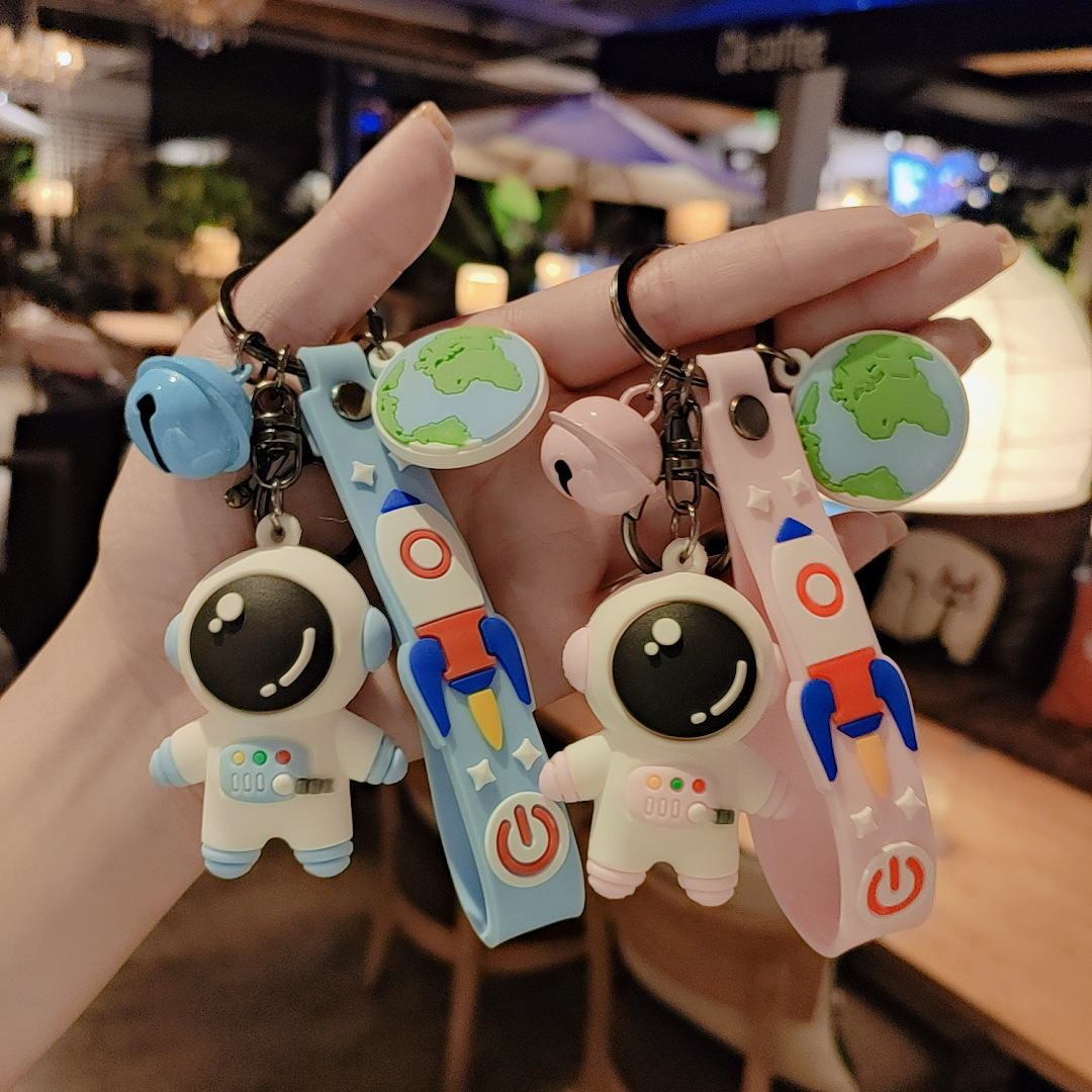 韩版创意硅胶宇航员太空人钥匙扣钥匙链礼品包包挂饰挂件批发